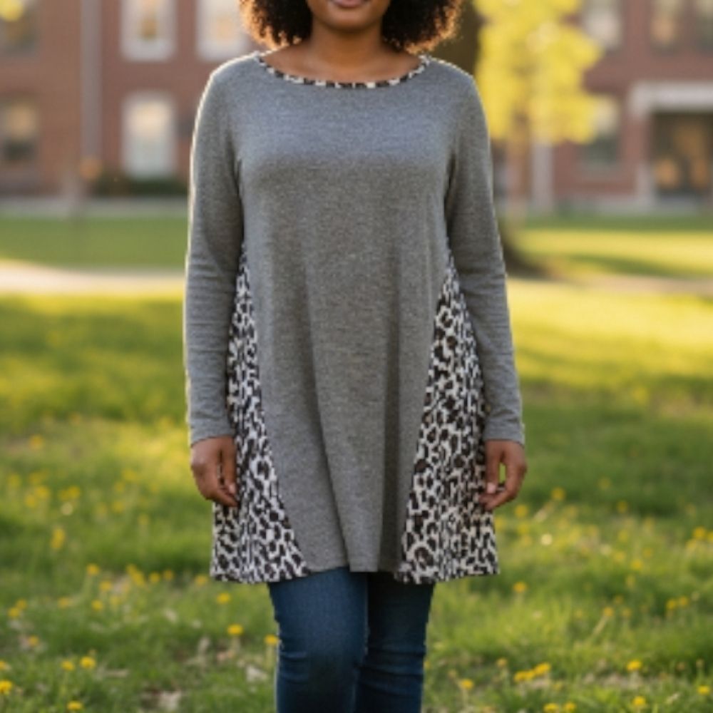 LARACE Gray and Leopard Print Tunic